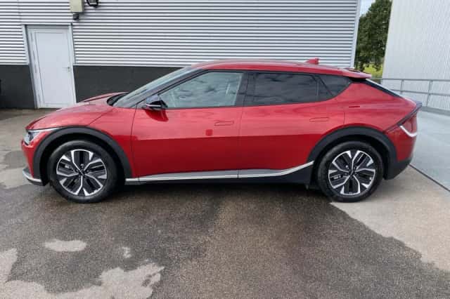 Kia EV6 (2022) thumbnail 3