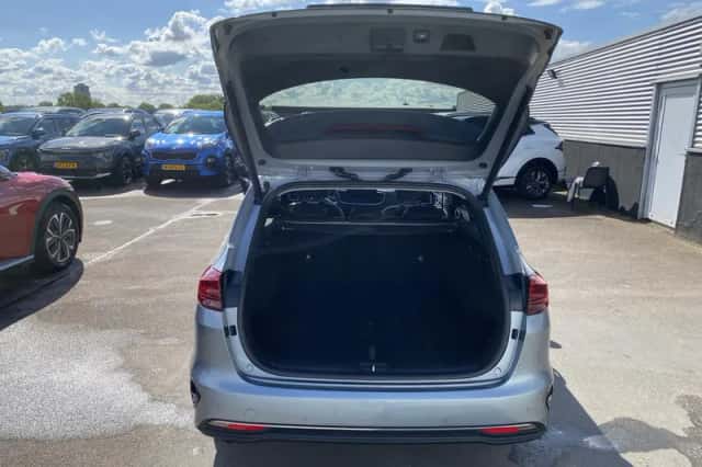 Kia Ceed (2022) thumbnail 6