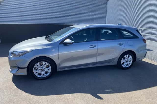 Kia Ceed (2025) thumbnail 4