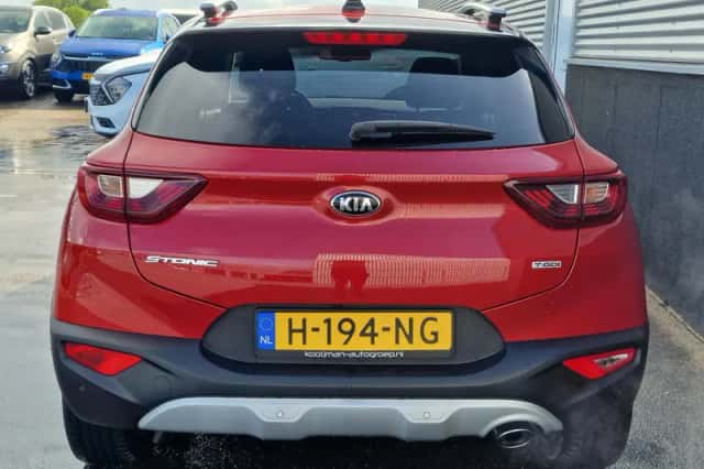 Kia Stonic (2020) thumbnail 5