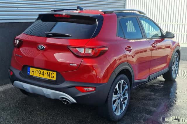 Kia Stonic (2020) thumbnail 6