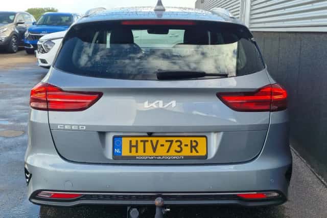 Kia Ceed (2025) thumbnail 3