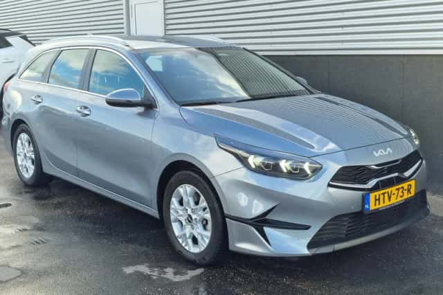 Kia Ceed (2025) thumbnail 4