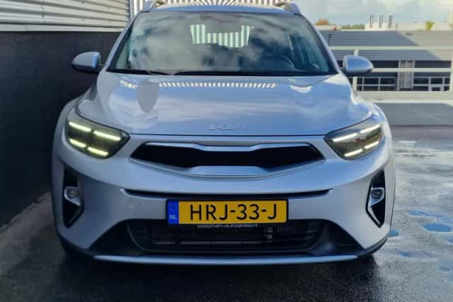 Kia Stonic (2025) thumbnail 2