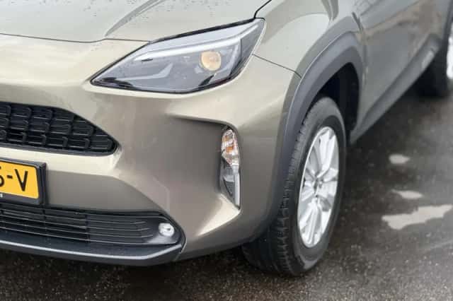 Toyota Yaris Cross (2025) thumbnail 3