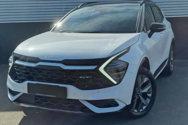 Kia Sportage (2022) thumbnail 2