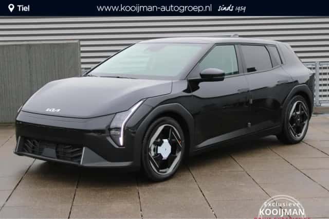 Kia EV4 (2026) thumbnail 1