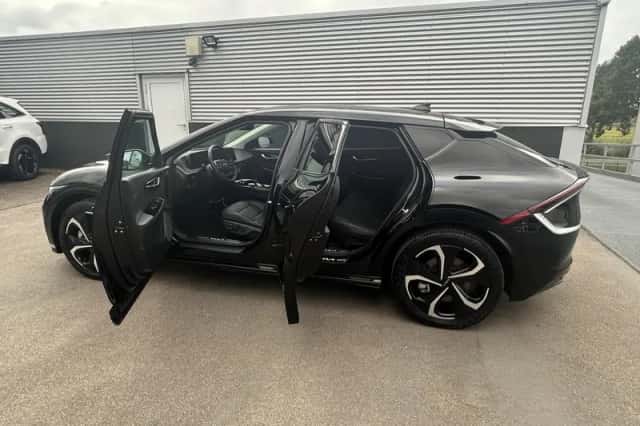 Kia EV6 (2024) thumbnail 4