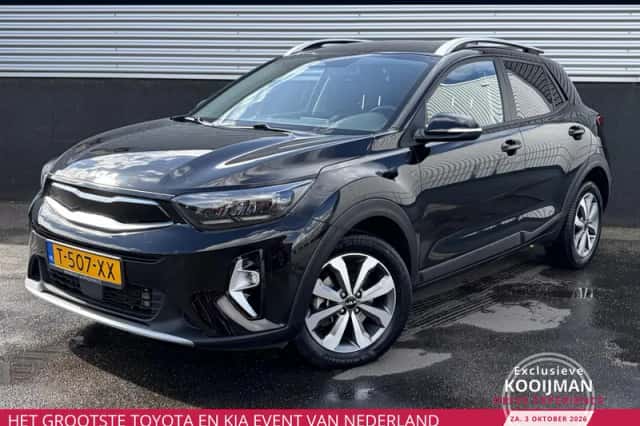 Kia Stonic (2023) thumbnail 1