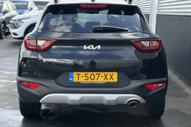 Kia Stonic (2023) thumbnail 6