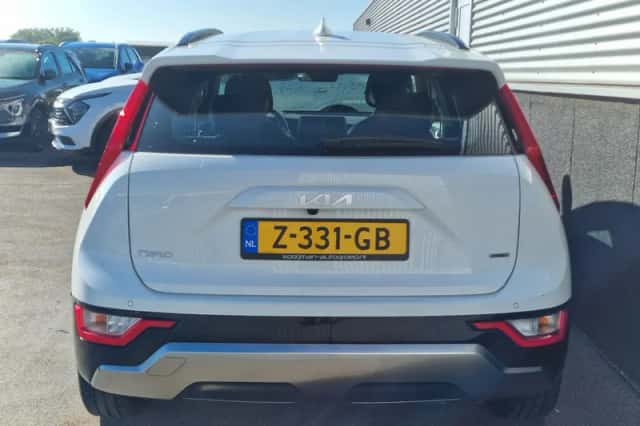 Kia Niro (2024) thumbnail 5