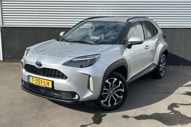 Toyota Yaris Cross (2023) thumbnail 2