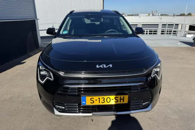 Kia Niro (2023) thumbnail 5
