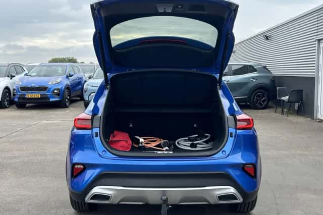 Kia XCeed (2021) thumbnail 6