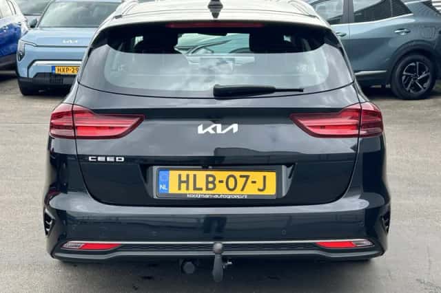 Kia Ceed (2025) thumbnail 6