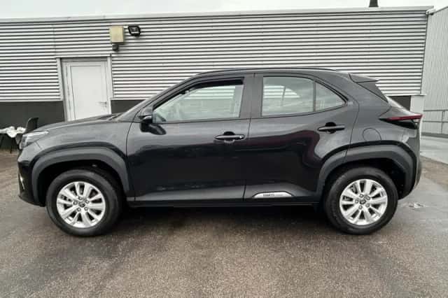 Toyota Yaris Cross (2025) thumbnail 3