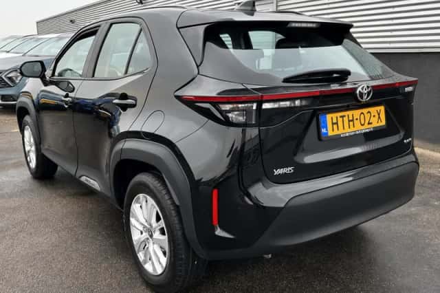 Toyota Yaris Cross (2025) thumbnail 5