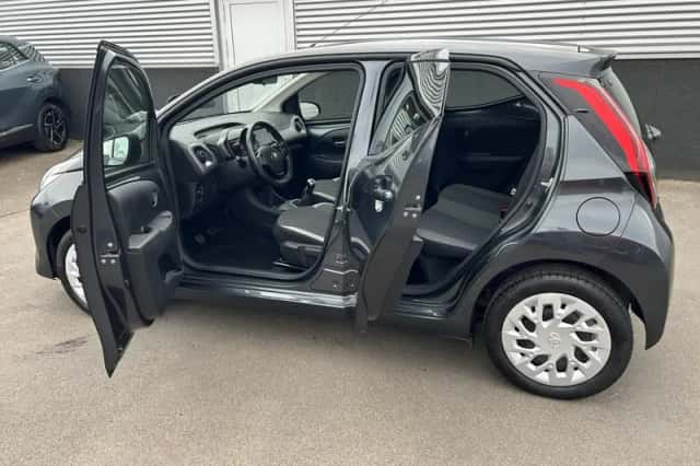 Toyota Aygo (2019) thumbnail 4