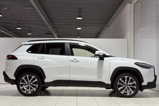 Toyota Corolla Cross (2024) thumbnail 6