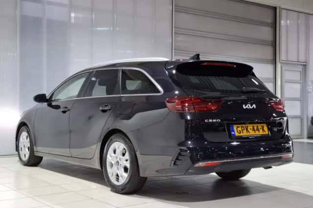 Kia Ceed Sportswagon (2024) thumbnail 5
