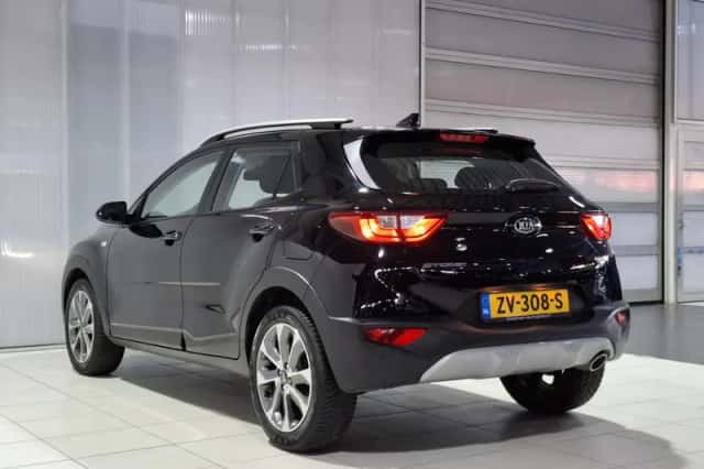 Kia Stonic (2019) thumbnail 6