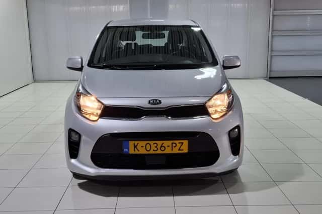 Kia Picanto (2021) thumbnail 4