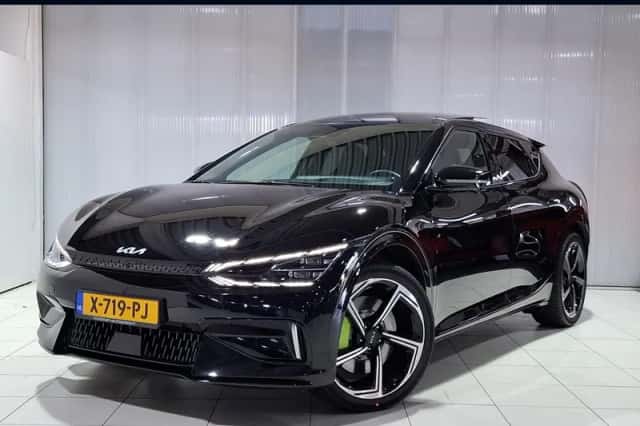 Kia EV6 (2024) thumbnail 1