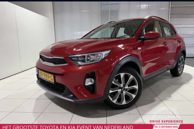 Kia Stonic (2019) thumbnail 1