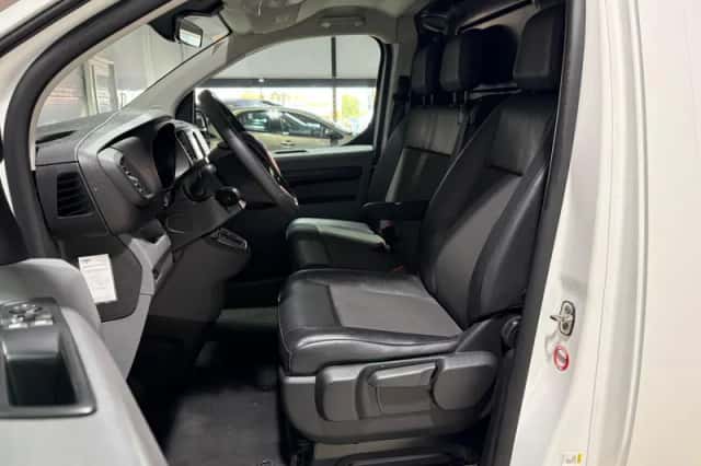 Toyota ProAce Electric Worker (2022) thumbnail 2