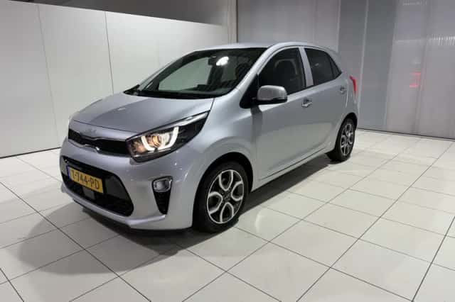 Kia Picanto (2023) thumbnail 3