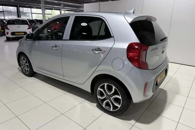 Kia Picanto (2023) thumbnail 5