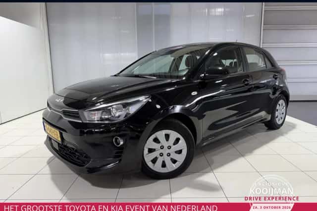 Kia Rio (2023) thumbnail 1