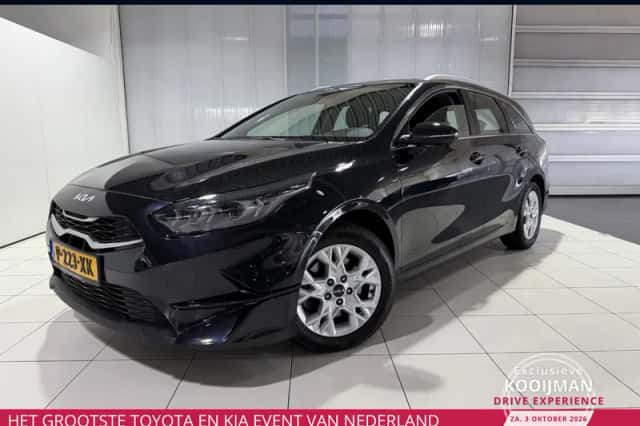 Kia Ceed Sportswagon (2022) thumbnail 1