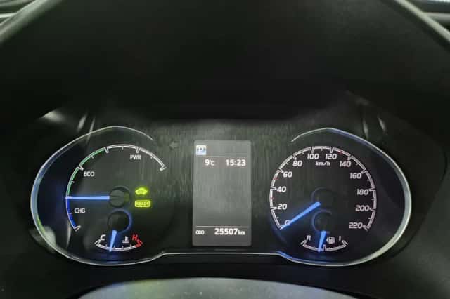 Toyota Yaris (2018) thumbnail 3