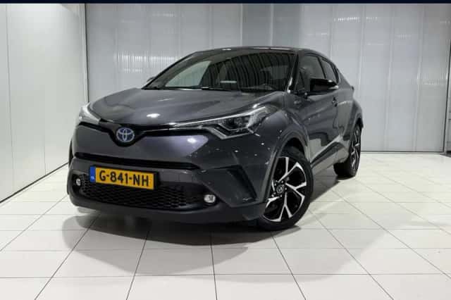 Toyota C-HR (2019) thumbnail 1