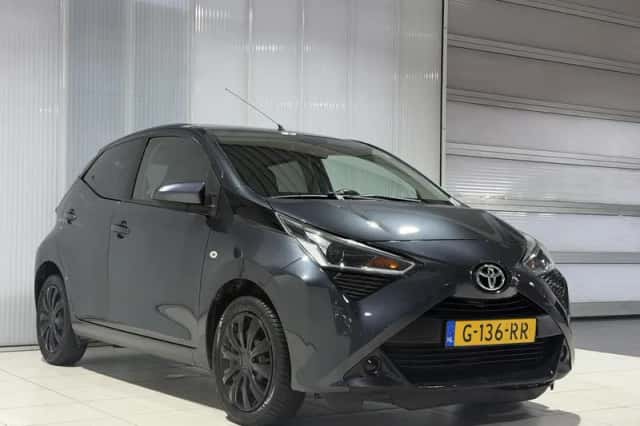 Toyota Aygo (2019) thumbnail 2