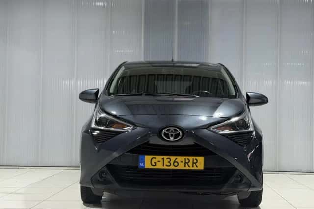 Toyota Aygo (2019) thumbnail 3