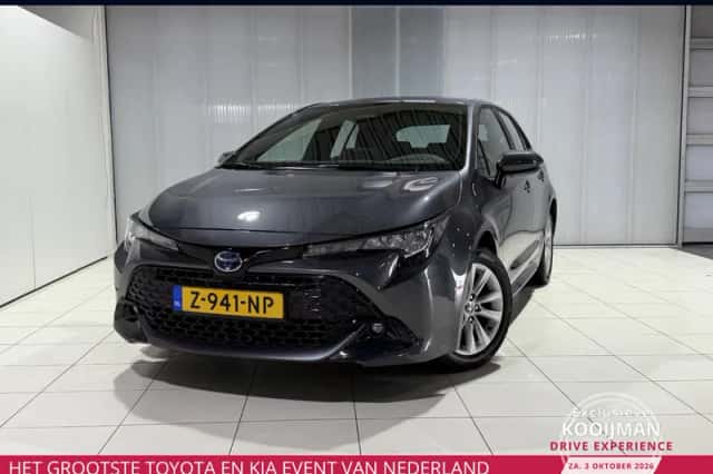 Toyota Corolla (2024) thumbnail 1