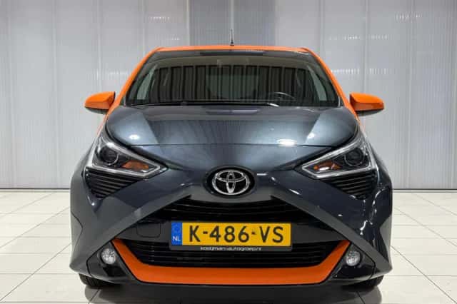 Toyota Aygo (2021) thumbnail 3