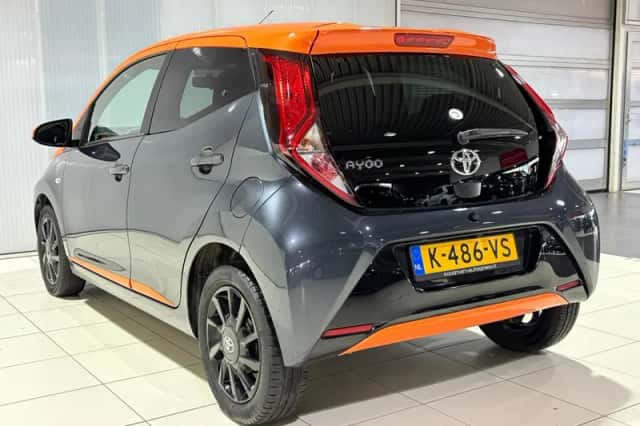 Toyota Aygo (2021) thumbnail 5