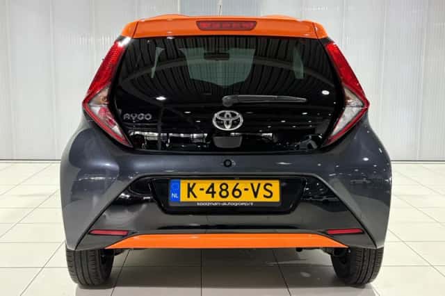 Toyota Aygo (2021) thumbnail 6