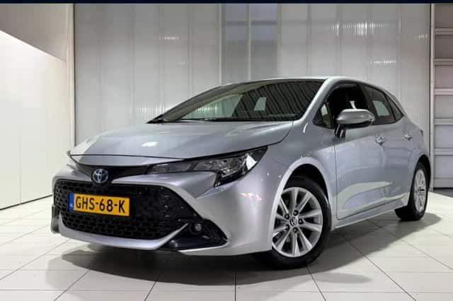 Toyota Corolla (2024) thumbnail 1