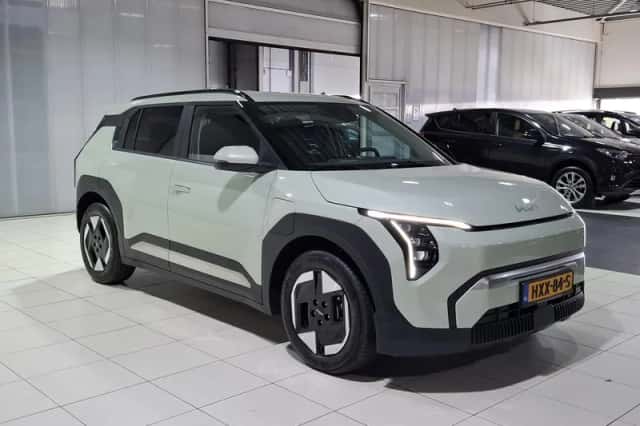 Kia EV3 (2025) thumbnail 2