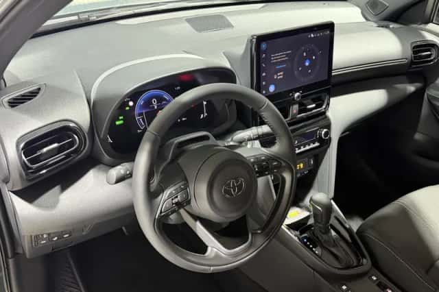 Toyota Yaris Cross (2026) thumbnail 2