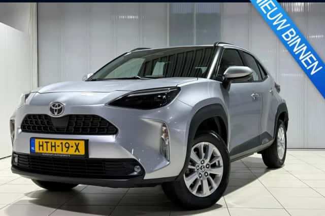 Toyota Yaris Cross (2025) thumbnail 1