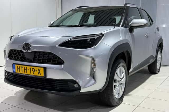 Toyota Yaris Cross (2025) thumbnail 4