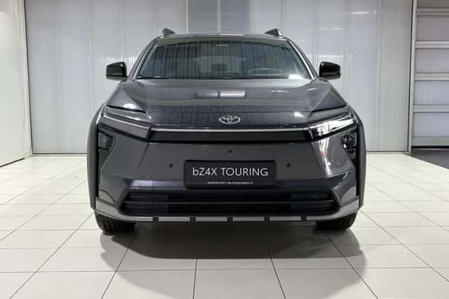 Toyota bZ4X (2026) thumbnail 3