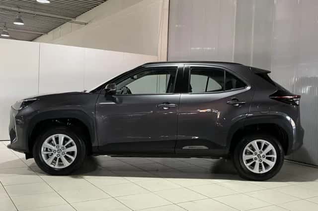 Toyota Yaris Cross (2023) thumbnail 3