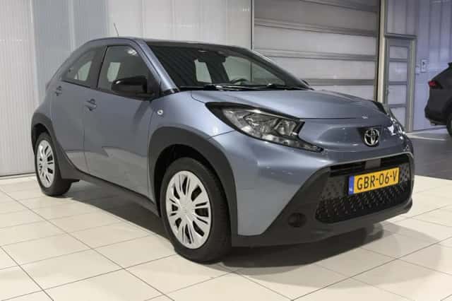 Toyota Aygo X (2024) thumbnail 2