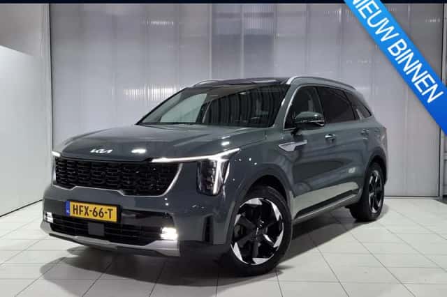 Kia Sorento (2025) thumbnail 1